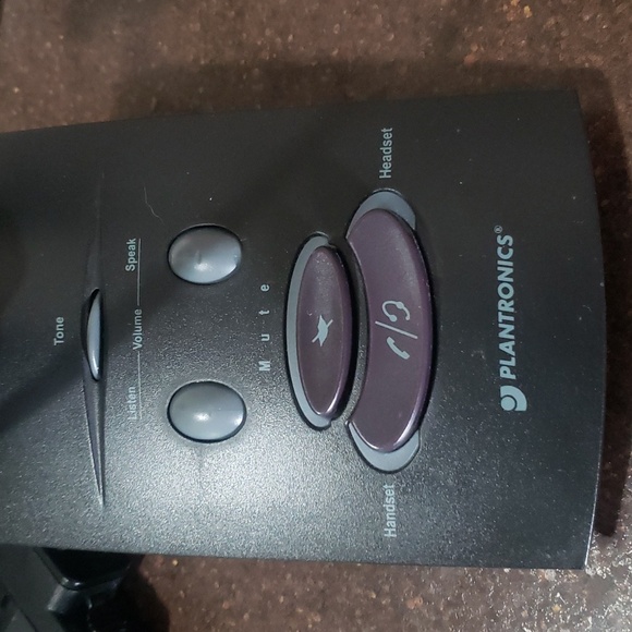 Plantronics Over Ear Wired Noise Canceling Telephone Headset System S11. - Picture 2 of 5